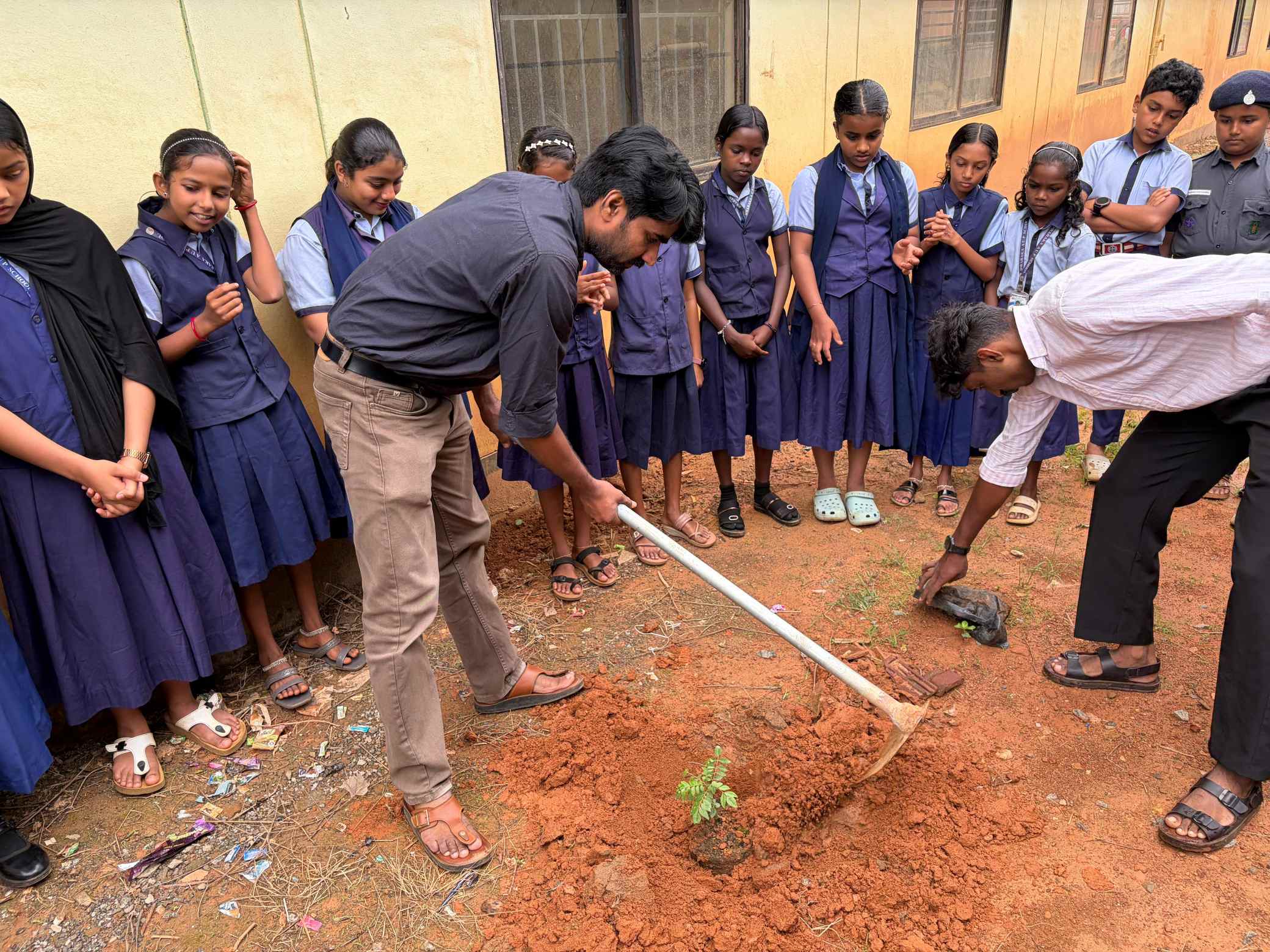 DWARAKA AUP SCHOOL NALLOORNAD